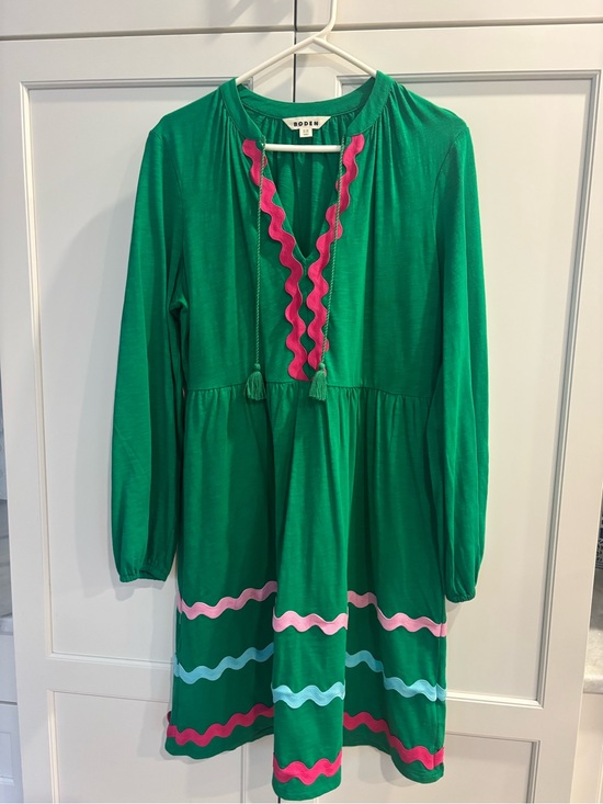Boden Dresses & Skirts - Boden Emerald Green Tunic Dress with Pink Trim